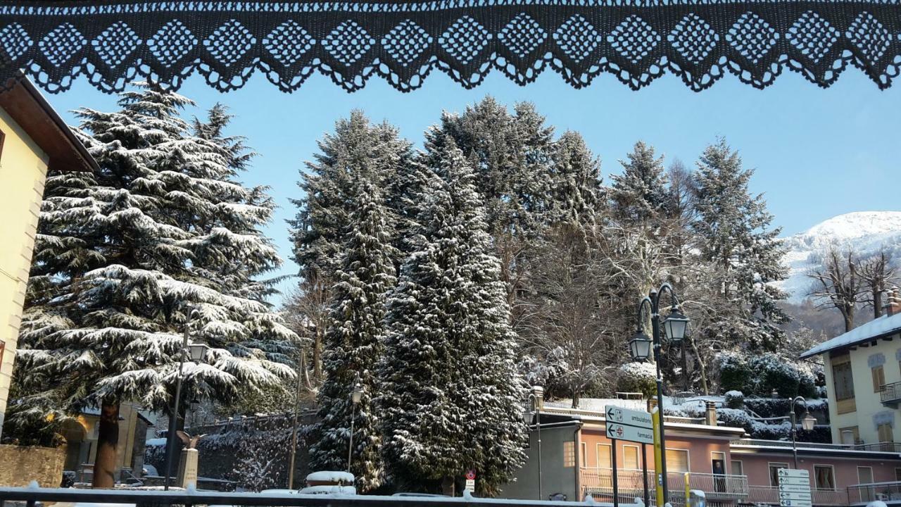 Albergo Ristorante Centro Vico Canavese エクステリア 写真