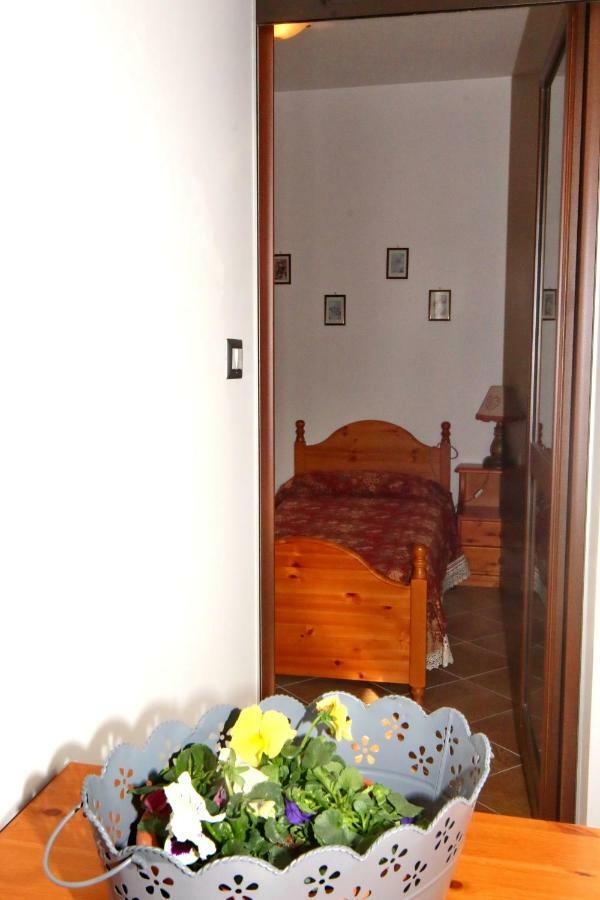 Albergo Ristorante Centro Vico Canavese エクステリア 写真