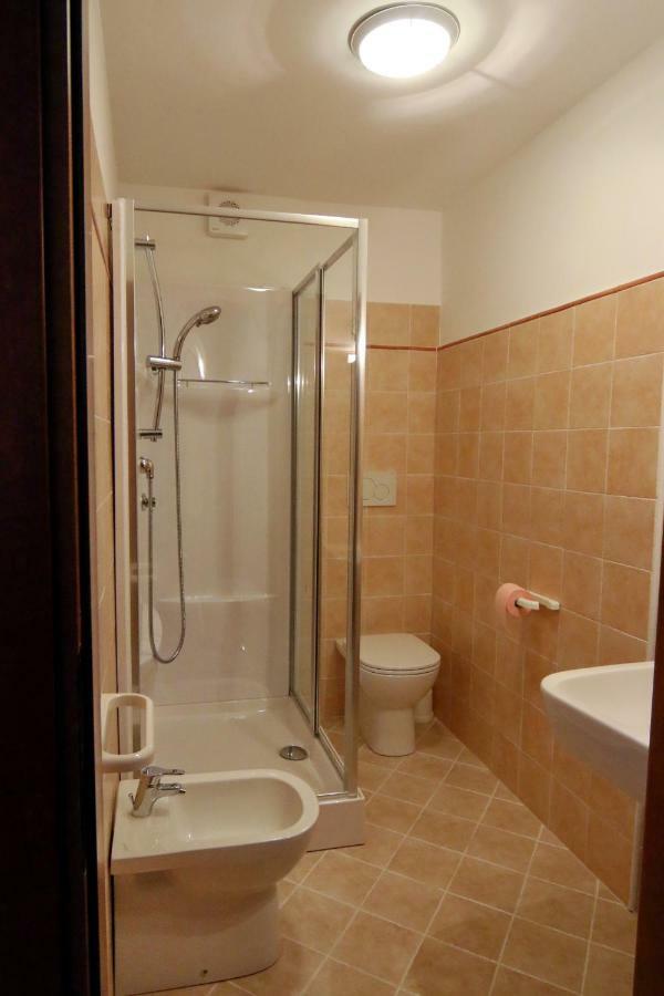 Albergo Ristorante Centro Vico Canavese エクステリア 写真